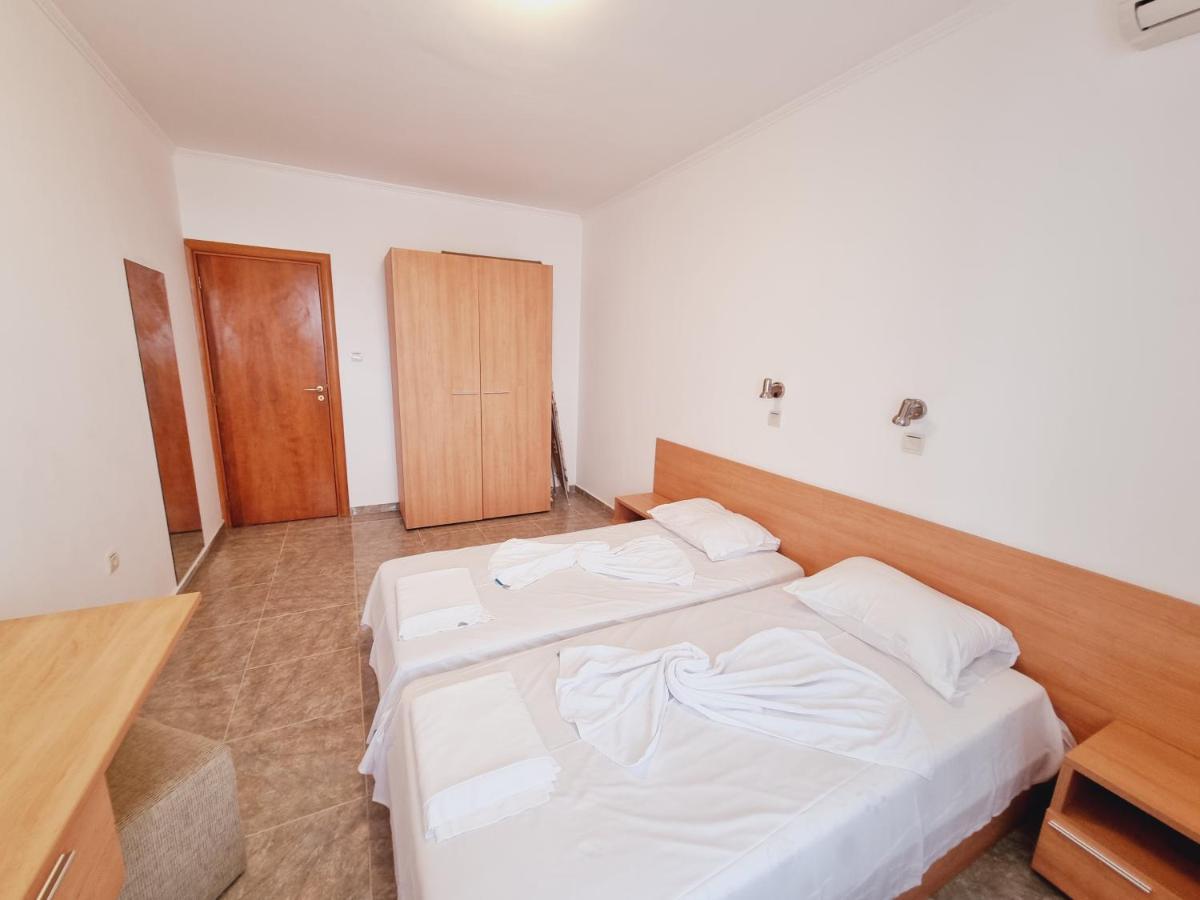 Modern 1Bd At Watermill Apartment Complex Szveti Vlasz Kültér fotó
